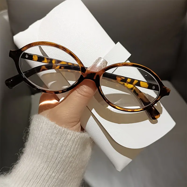 Women's retro leopard print oval reading glasses with blue light protection